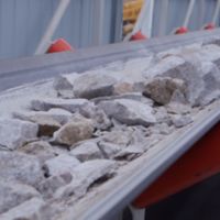 以“建養殖場平整場地”為名！非法開采石料